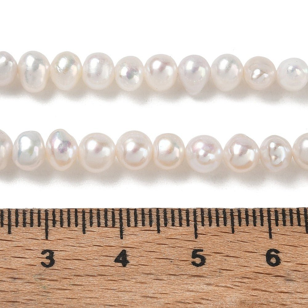 Ferskvandsperler – Potato, Beige (4,5-5mm) Grade AA 10 stk. - Uniq Perler - 126211