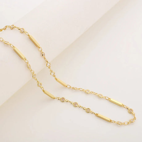 Forgyldt Messing Kæde – Håndlavet med Zirkonia Sten (1 Meter) - Uniq Perler - 