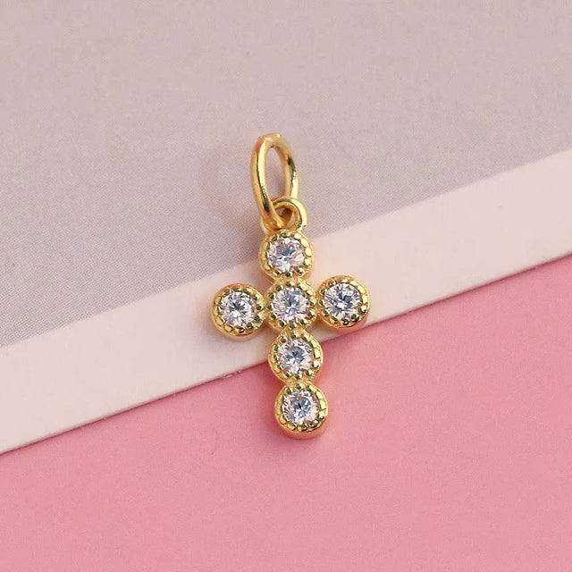 Forgyldt Sterling Sølv 925 Kors Vedhæng Med Klare Zirkronia Sten - Uniq Perler - 114400