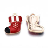 Forgyldte julesokker med farvet emalje str. 19x15 mm, 6 stk. - Uniq Perler - 113558