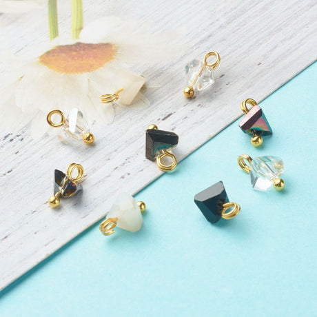 Glas Anhänger – Schwarz/Grau/Klar, Dreiecksform (8x6x4,5mm) 8 Stk - Uniq Perler - 