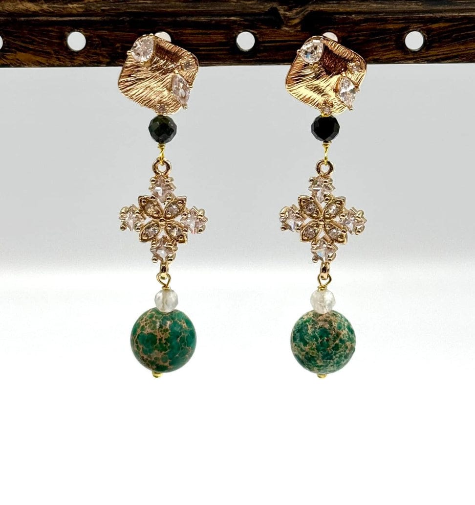 Harlekin Formet Ørestikkere Med Klar Zirkonia Sten, 18K Forgyldt, 12,5x13mm - Uniq Perler - 114242