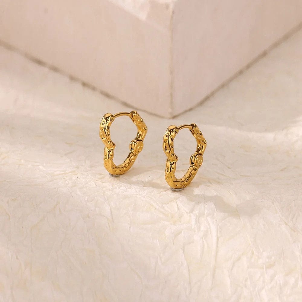 Hjerte Creoler Med Mønster - 18K Forgyldt (19mm) - Uniq Perler - 115208