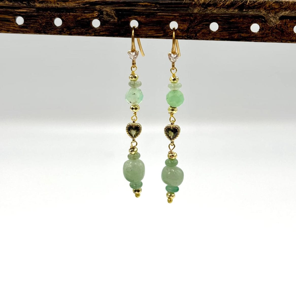 Hjerte Mellemled Med Grøn Zirkonia – Langtidsholdbar Forgyldt (5x9mm) 2 stk - Uniq Perler - 114519