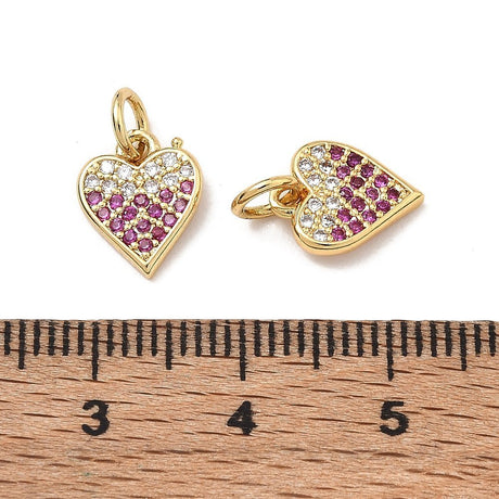 Hjerteformede Vedhæng Med Lilla Zirkonia – 16K Forgyldt Messing (10,5x8,5x1,5mm) 2 stk. - Uniq Perler - 125750