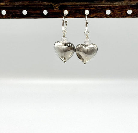 Hjerteformet Glasperler – Lys Grå (12,5x15mm) - Uniq Perler - 114475