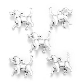 Hunde Anhänger, Antik versilbert (14x16mm), 8 Stk. - Uniq Perler - 114233
