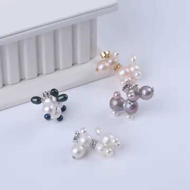 Hunde Vedhæng Lavet af Ferskvandsperler, (Sort/hvid) - Uniq Perler - 114477