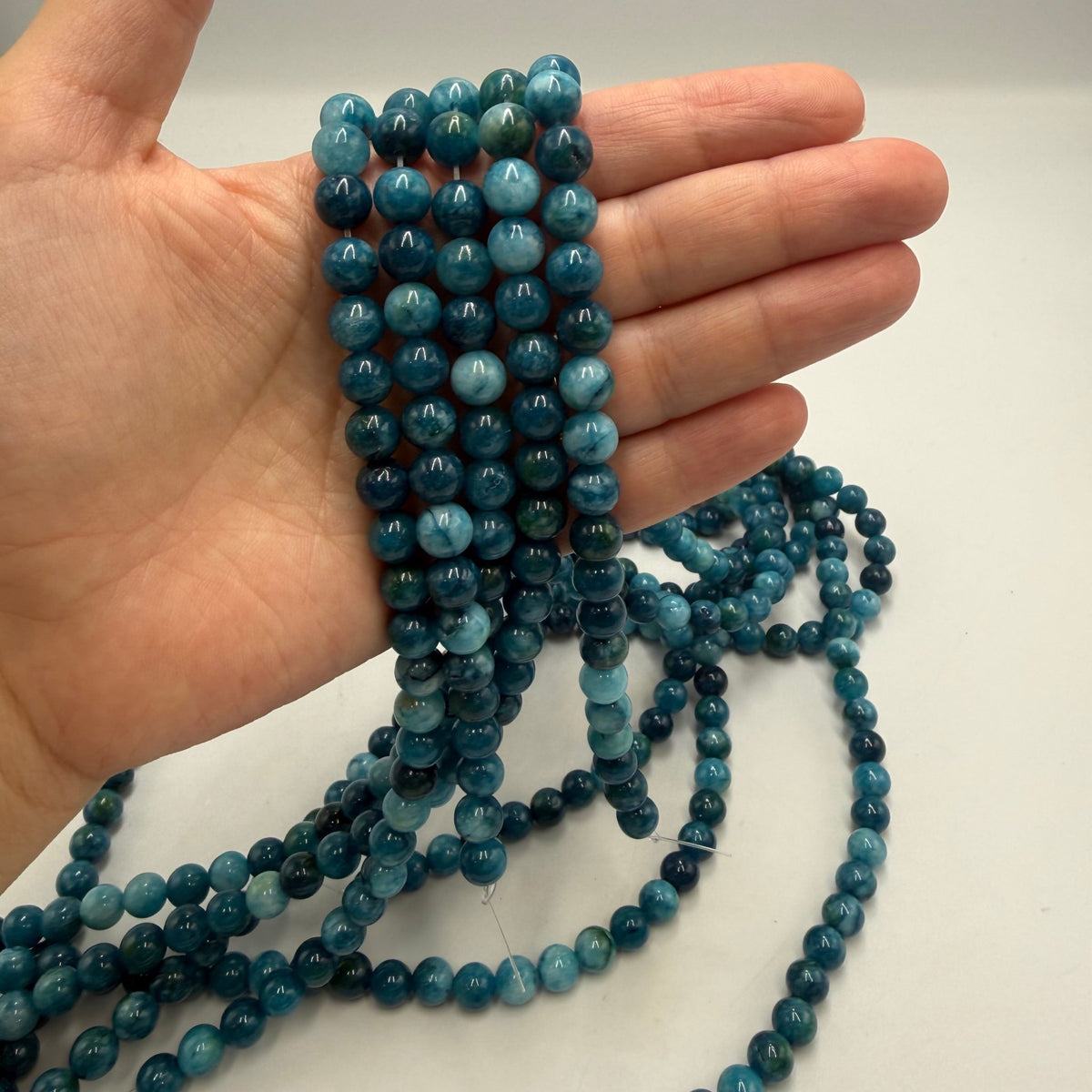 Jade - Blå, Runde (8-8,5mm) - Uniq Perler - 1111489950