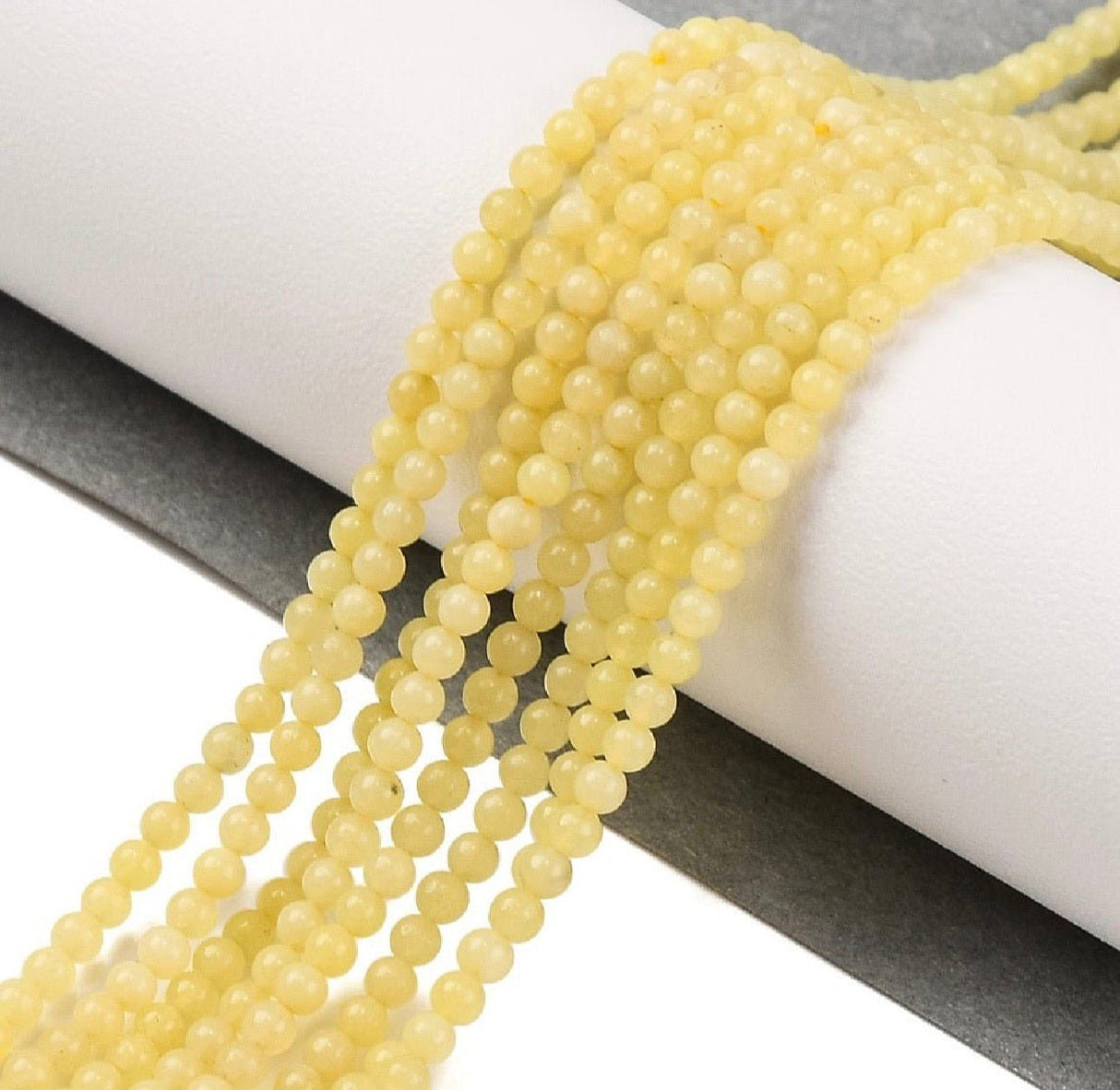 Jade Perler – Gul, Runde (2mm) Grade A - Uniq Perler - 123799