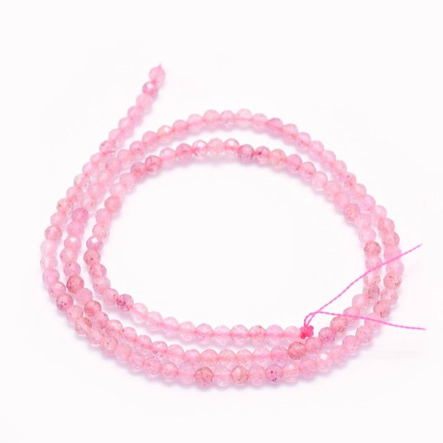 Jordbær Kvarts Perler – Facetterede, Runde (3mm) - Uniq Perler - 121409
