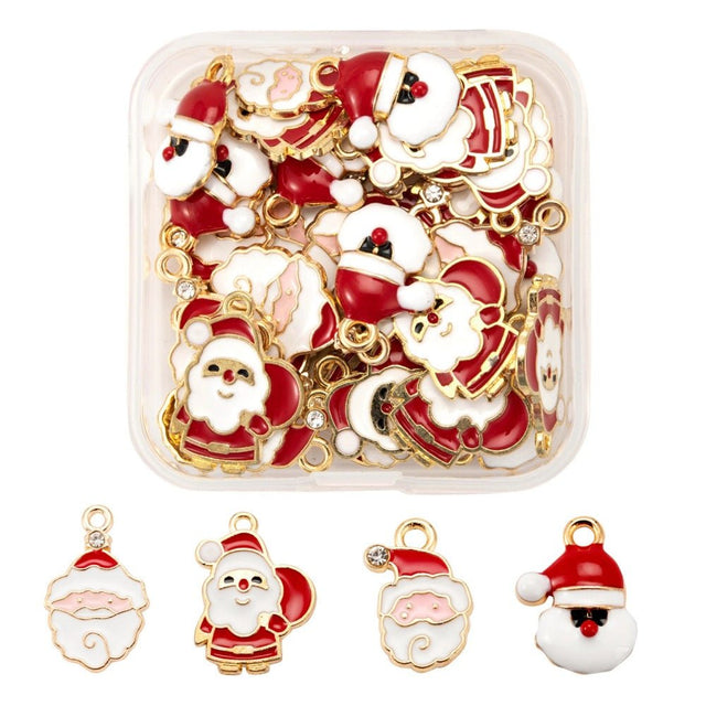Jule Vedhæng – 4 Designs Med Julemænd, Forgyldt (12 - 24mm) 40 stk - Uniq Perler - 