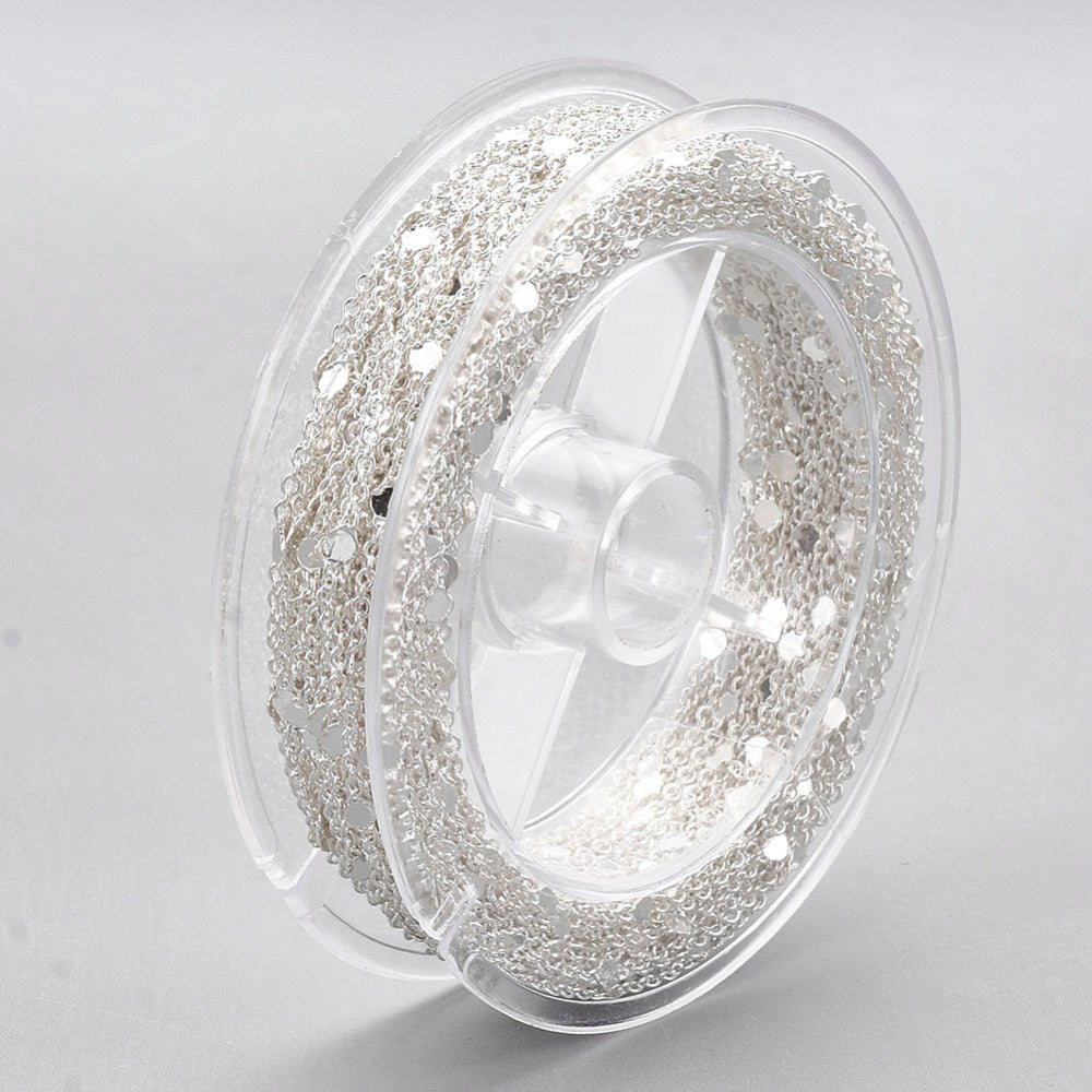 Kæde med Flade Runde Led – Forsølvet (1,5x1x0,3mm) 1m - Uniq Perler - 