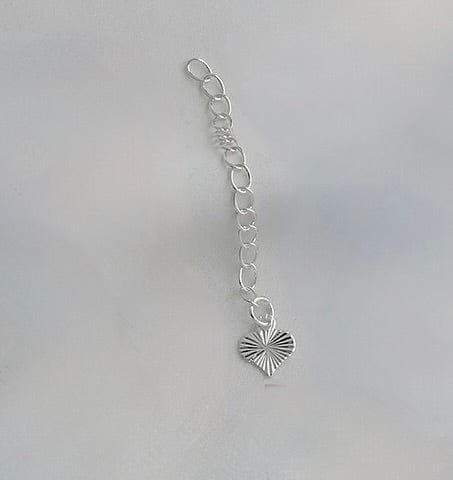 Kædeforlænger Med Hjerte med mønster – Langtidsholdbar Messing (56mm, 4 Stk) - Uniq Perler - 115126