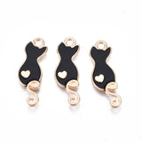 Katte Vedhæng Med Hvid Emalje, 24x8,5x2mm, 10 Stk - Uniq Perler - 0000014804