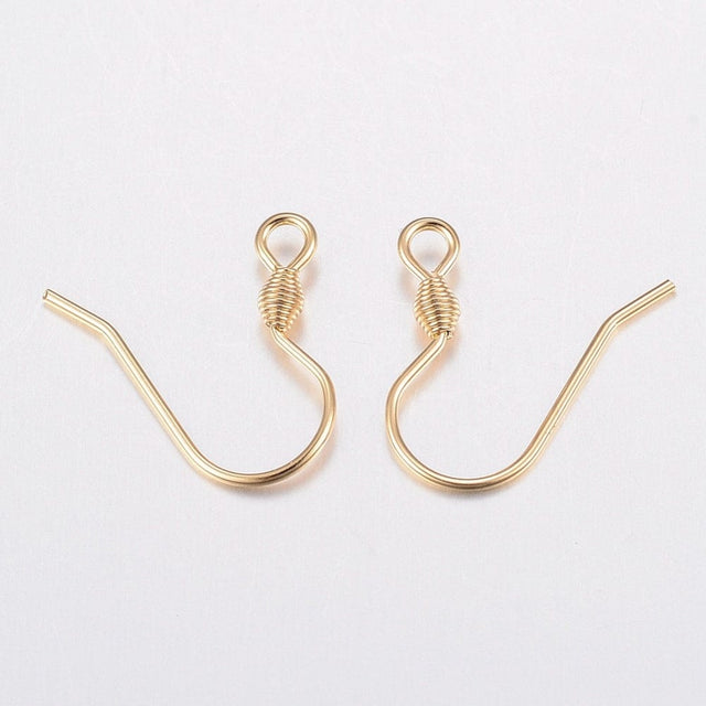 Klassiske Ørekroge – 18K Forgyldt Stål (17x18x2,4mm), 50 Par - Uniq Perler - 0000014839