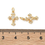 Kors Vedhæng Med Zirkonia – 18K Forgyldt Messing (13x9x4mm) - Uniq Perler - 120549