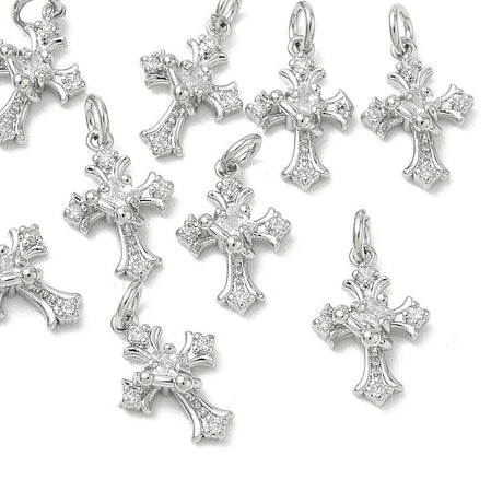 Kors Vedhæng Med Zirkonia – Platinbelagt Messing, Klar (13x9x4mm) - Uniq Perler - 120550