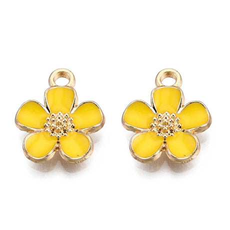 Kronbladsblomster Vedhæng Med Gul Emalje, Forgyldt, 16x13mm, 6 Stk - Uniq Perler - 111838