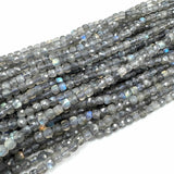 Labradorit Perler – Kubeformet Grade A (4x4 mm) - Uniq Perler - 725799
