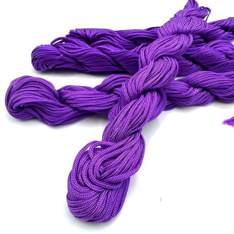 Lilla nylon tråd, 1,5mm (ca 18 meter.) - Uniq Perler - 115304