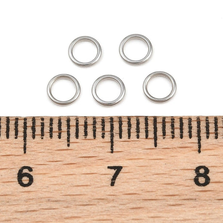 Lukkede Øskner – Stål (4x0,6mm) 10 stk - Uniq Perler - 126267