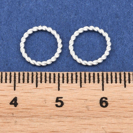 Lukkede Øskner – Twistede, 925 Sterling Sølvbelagt Messing (10x1,2mm) 10 stk. - Uniq Perler - 122620