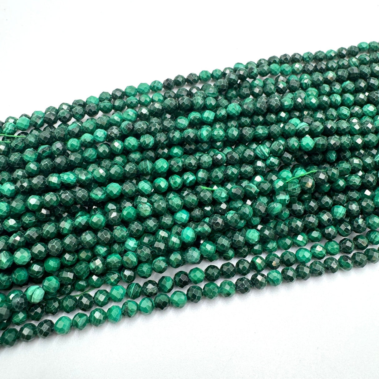 Malakit Perler – Facetteret Rund (4 mm) - Uniq Perler - 302076