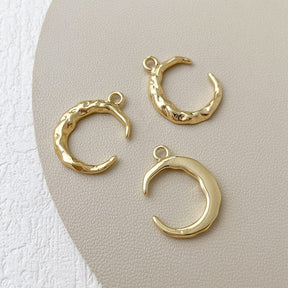 Moon Pendant, Organic Look, 14K Durable Gold plating, (20x15mm) - Uniq Perler - 111586