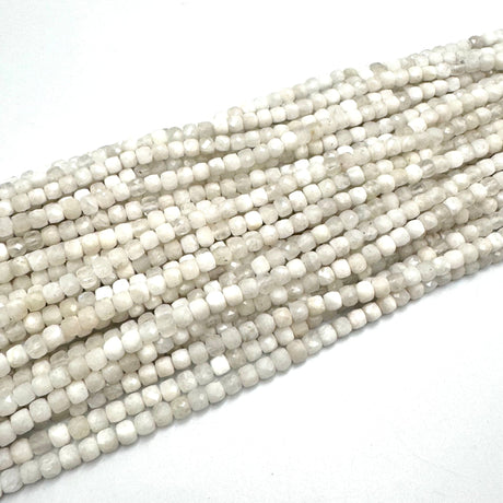 Månesten Perler – Kubeformet (4x4mm, Grade A) - Uniq Perler - 445445