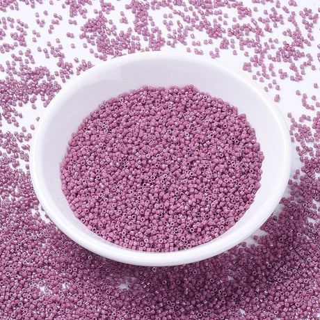 Miyuki Delica Perler, DB 1376, Dyed Opaque Antique Rose, 11/0 - Uniq Perler - 524621