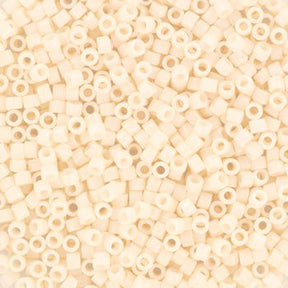 Miyuki Delica Perler – DB 1490 - 1, Opaque Bisque White (11/0) - Uniq Perler - 118461