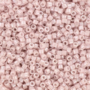 Miyuki Delica Pärlor, DB 1534 - 1, Opaque Ceylon Pale Rose, 11/0 - Uniq Perler - 1111853