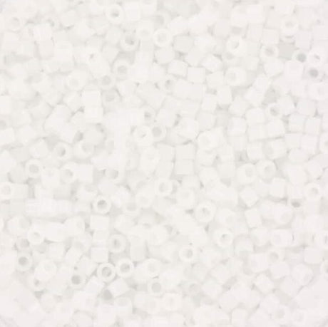 Miyuki Delica Perler, DB 200, Opaque White, 11/0 - Uniq Perler - 1111490291