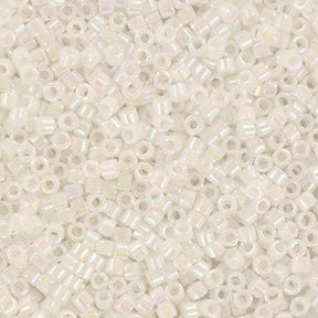 Miyuki Delica Perlen, DB 202, Opaque AB Weiße Perle, 11/0 - Uniq Perler - 113288