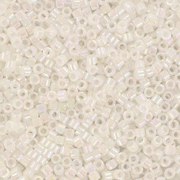 Miyuki Delica Perler, DB 202, Opaque AB White Pearl, 11/0 - Uniq Perler - 113288