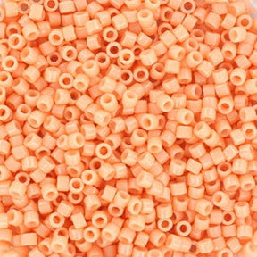 Miyuki Delica Perlen, DB 2111, Duracoat Opaque Dyed Teerose, 11/0 - Uniq Perler - DB - 2111 - 4