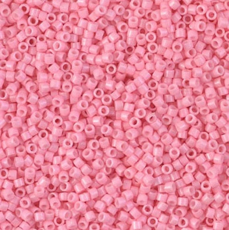 Miyuki Delica Perler, DB 2116, Opaque Light Carnation Duracoat, 11/0 - Uniq Perler - 1255534