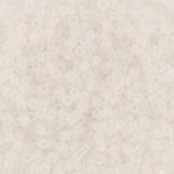 Miyuki Delica Perler, DB 220, Opal White, 11/0 - Uniq Perler - 114352