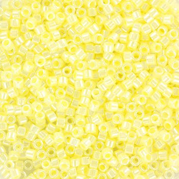 Miyuki Delica Perler – DB 232, Ceylon Light Lemon Ice (11/0) - Uniq Perler - 118451