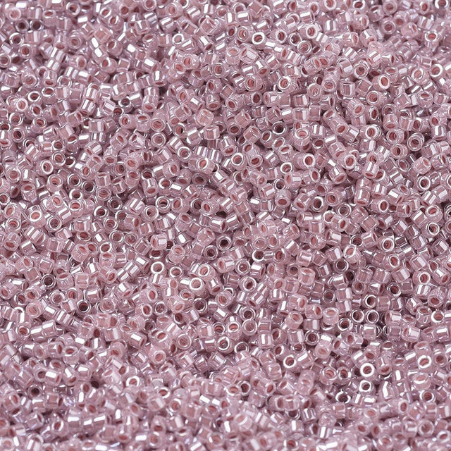 Miyuki Delica Perler, DB 256, Ceylon Light Cinnamon, 11/0 - Uniq Perler - 34689