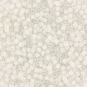 Miyuki Delica Pärlor, DB 66, White Lined Ab Crystal, 11/0 - Uniq Perler - 114367