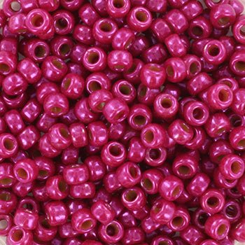 Miyuki Rocailles Perler – RR 4845, Opaque Dyed Fuchsia (8/0) - Uniq Perler - 8-4845-125