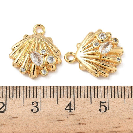 Muslingeskal Vedhæng Med Zirkonia – 18K Forgyldt Messing (18x16x5mm) - Uniq Perler - 120872
