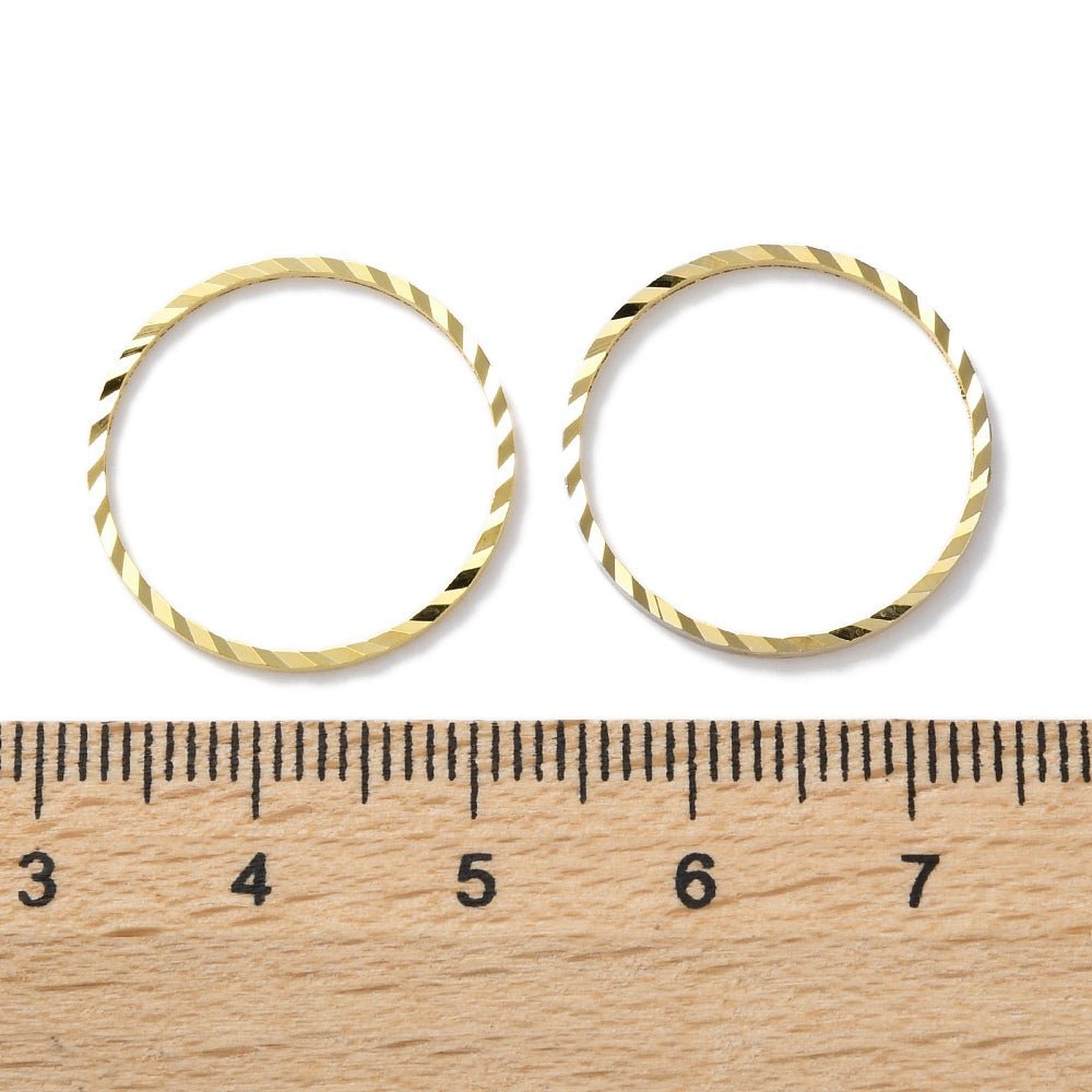 O - Ringe Med Mønster – 18K forgyldt (20mm) 6 stk. - Uniq Perler - 