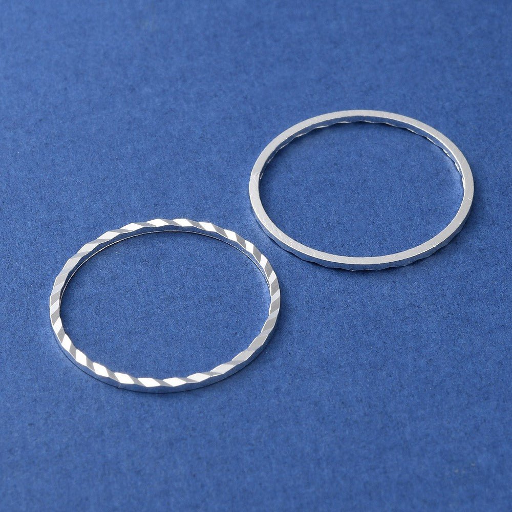 O - Ringe Med Mønster – 925 Sølvbelagt (20mm) 6 stk. - Uniq Perler - 