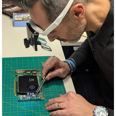 Opti+Aid Justerbart Forstørrelsesglas – 5 Linser (1x–3x) - Uniq Perler - 116060