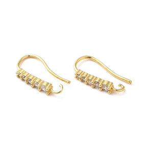 Ohrhaken Mit 5 klaren Zirkonia-Steinen, 18K Vergoldet, (17x9mm) - Uniq Perler - 0001489640