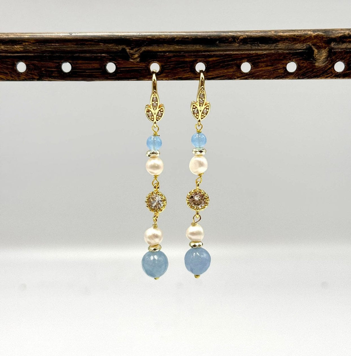 Ørekroge Med Klar Zirkonia Sten, 24K Forgyldt, (16,5mm) - Uniq Perler - 1111490226