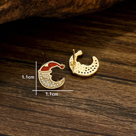 Ørestikker Måne Med Nissehue – Zirkonia, Forgyldt (11x11mm) - Uniq Perler - 